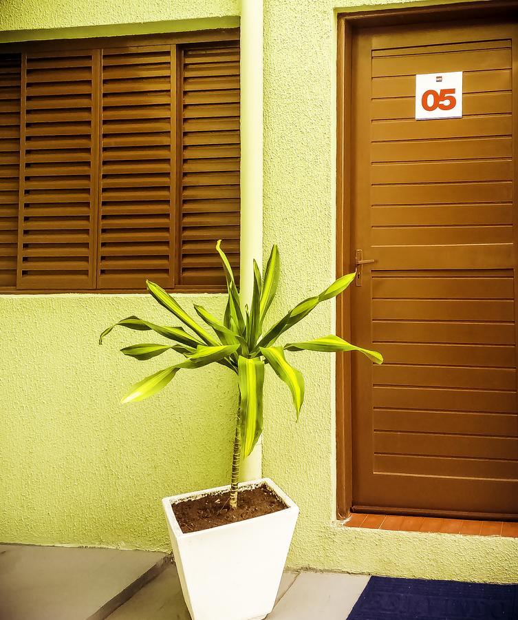 Pousada Peruibe 455 Bagian luar foto